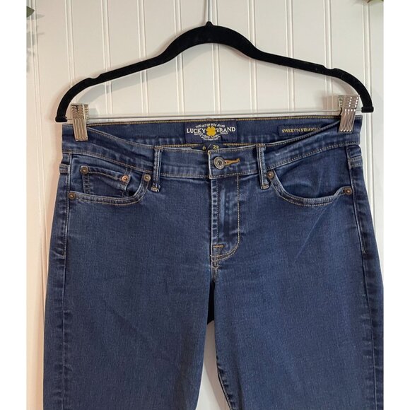 Lucky Brand Womens SweetN Straight Jeans Size 6/28R Dark Wash Denim - Picture 3 of 14